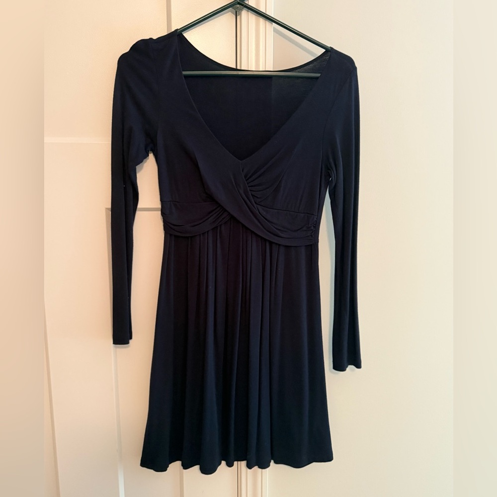 Elegant Navy Long-Sleeve Dress